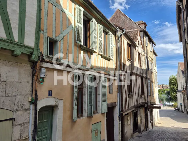 local à Auxerre, 75 m², DPE D