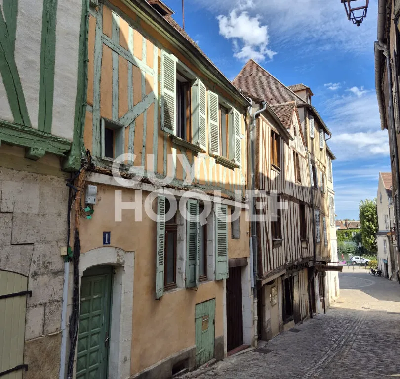 local à Auxerre, 75 m² — photo 1 sur 9