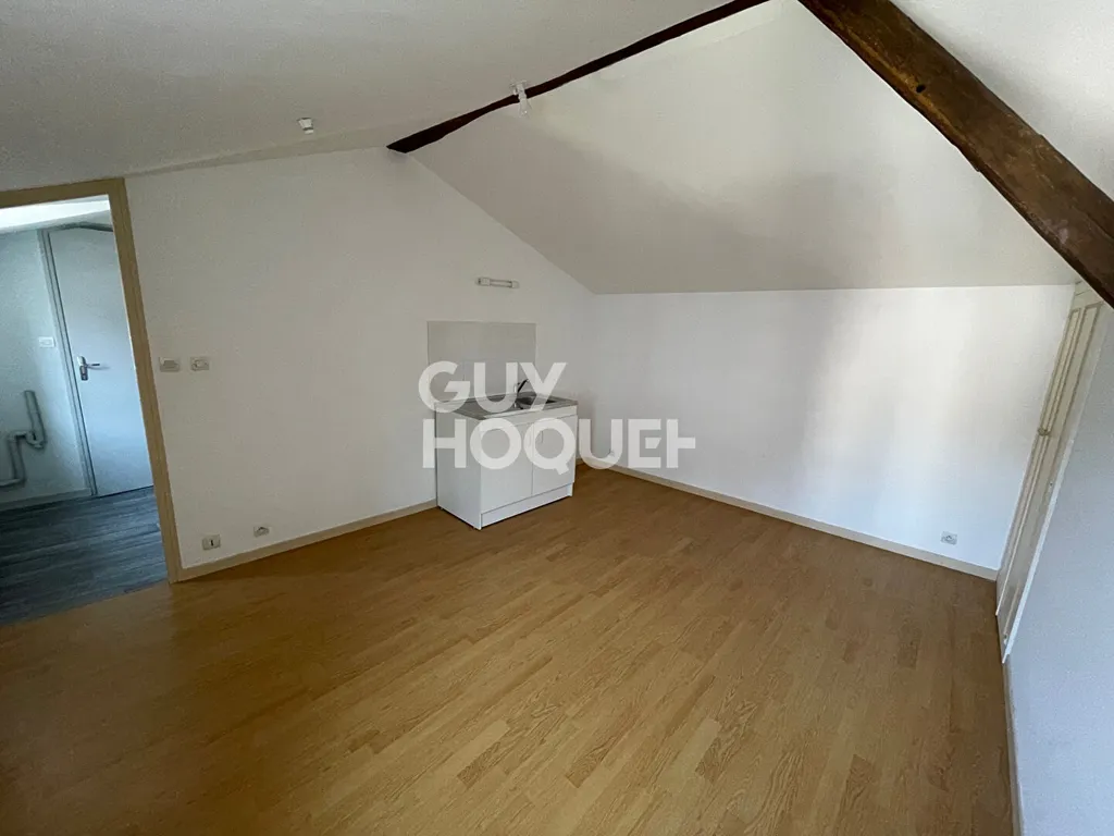 appartement à Auxerre — photo 1 sur 7