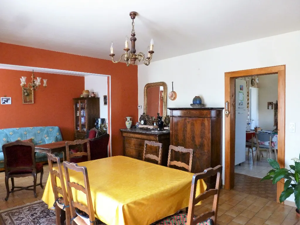 maison 5 pièces à MONETEAU, 112 m² — photo 3 sur 11
