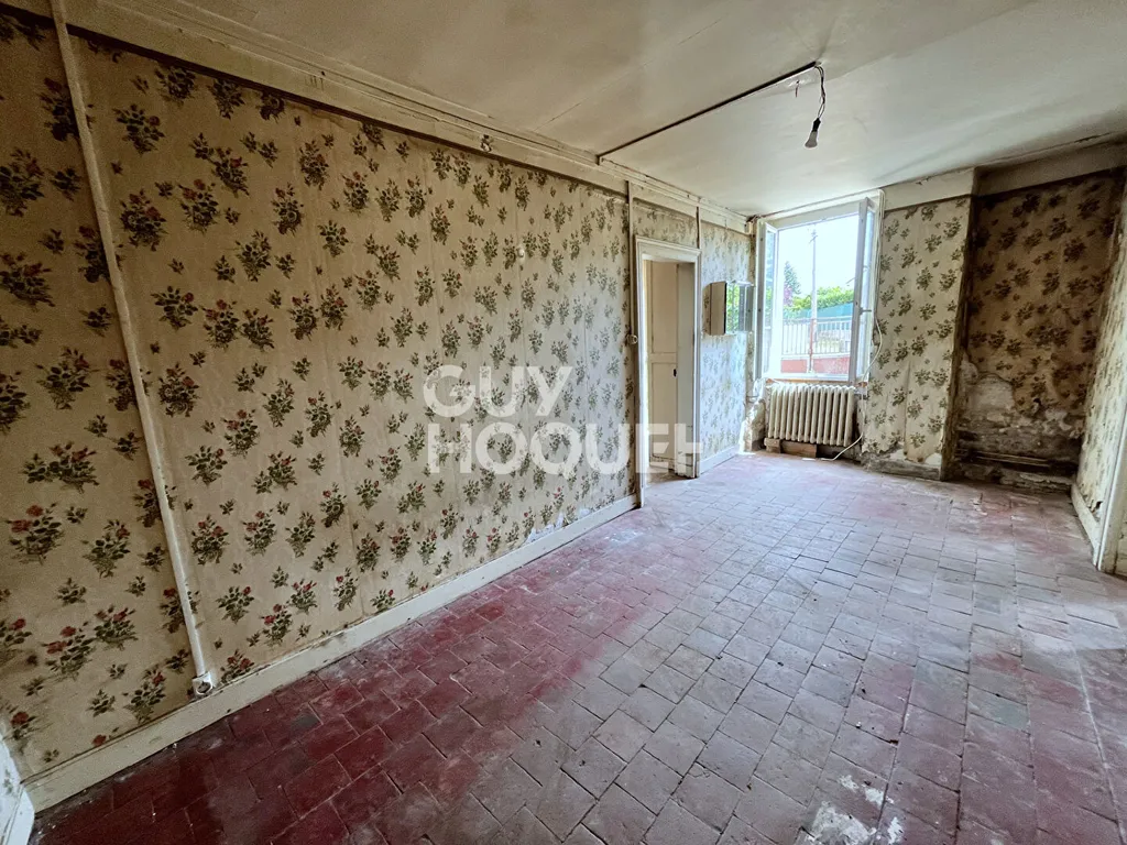 maison à Charbuy, 1000 m² — photo 3 sur 10