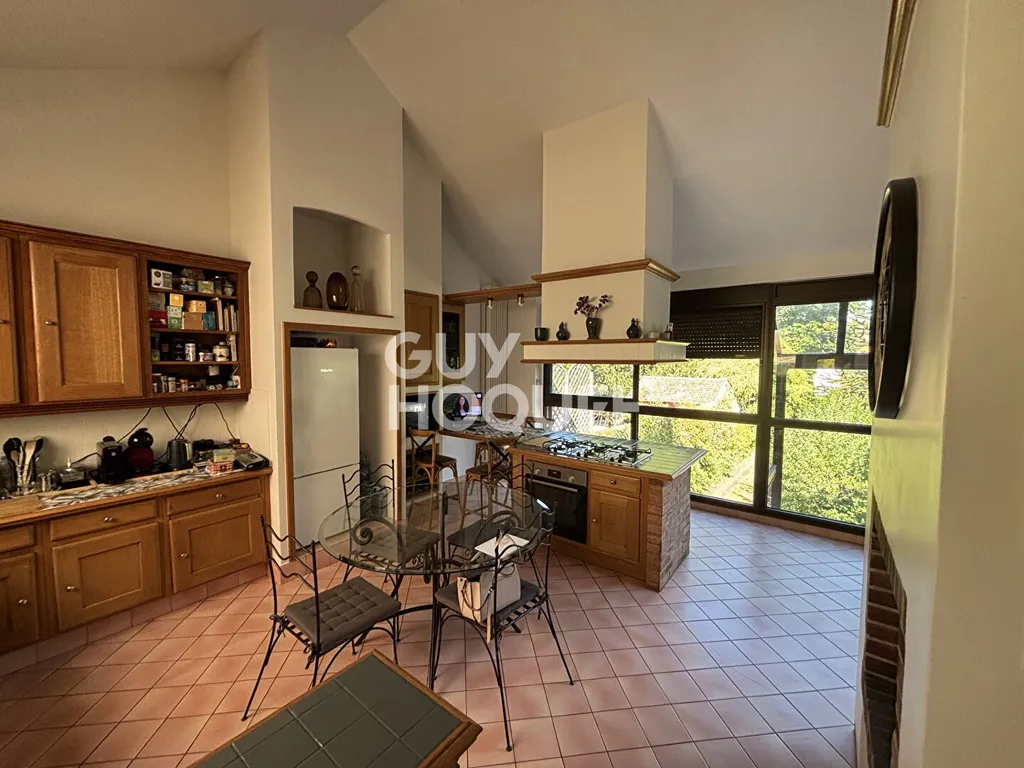 maison 8 pièces à AUXERRE, 278 m² — photo 2 sur 18