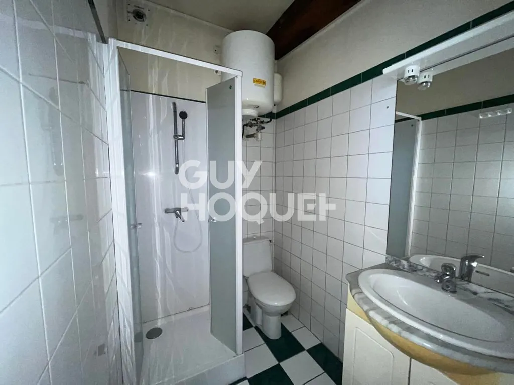 appartement à VILLEFARGEAU — photo 6 sur 6